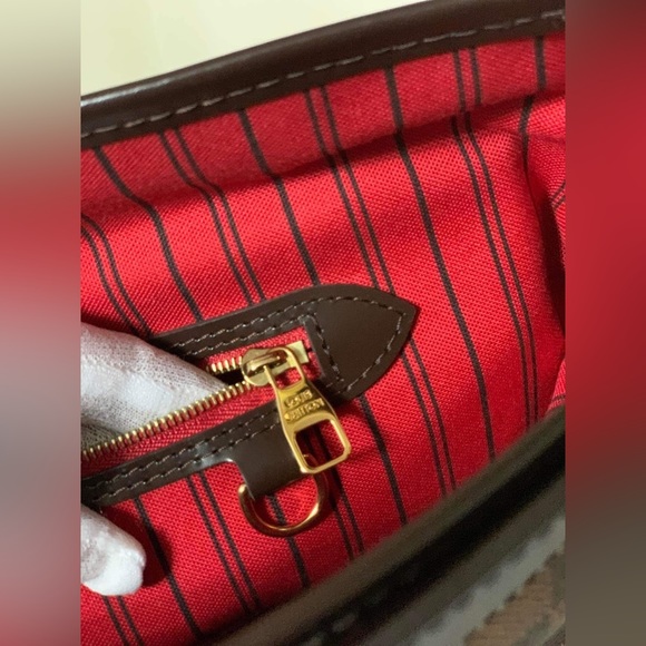 LOUIS VUITTON
Damier Ebene Delightful MM - Picture 11 of 13